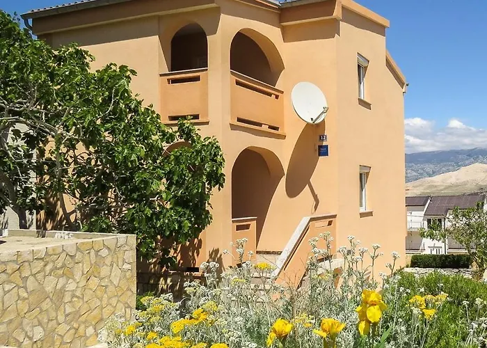 Apartman In Pag With Sea View, Terrace, Air Conditioning, Wifi Pag Town