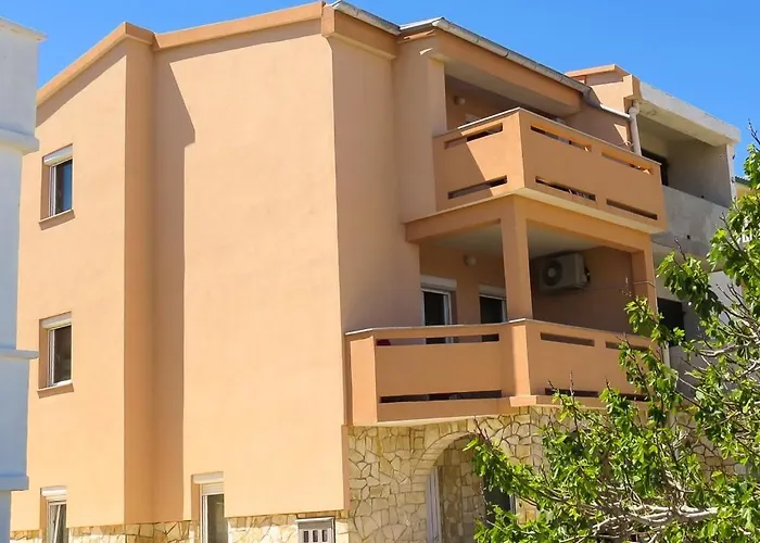 Apartman In Pag With Sea View, Terrace, Air Conditioning, Wifi